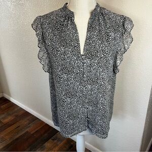 Steve Madden Gray Black Animal Print Flutter Sleeve Button Blouse Womens Size S